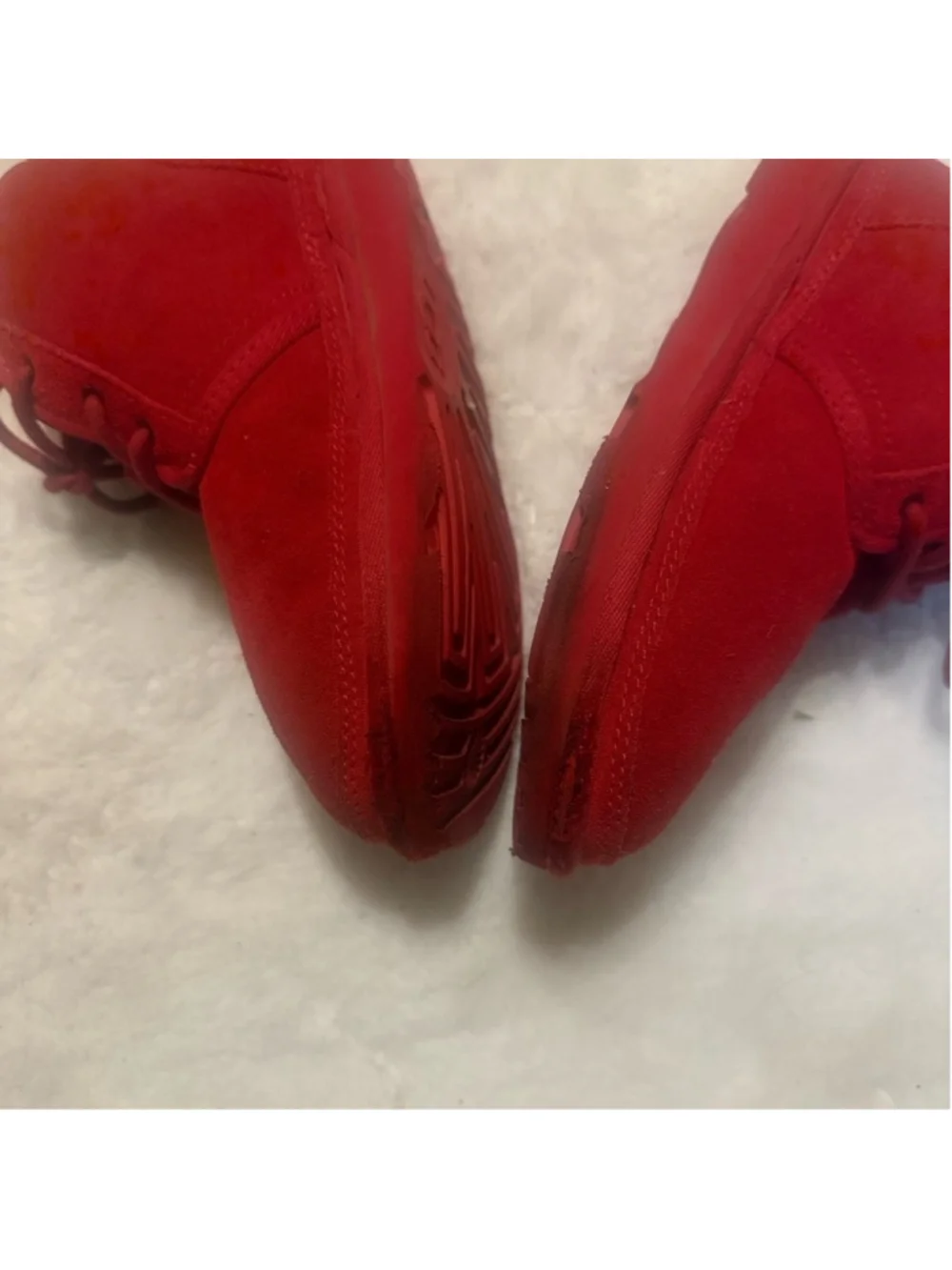 UGG Neumel II 101732 Red Suede chukka boots Red Winter & Rain Boots size 6